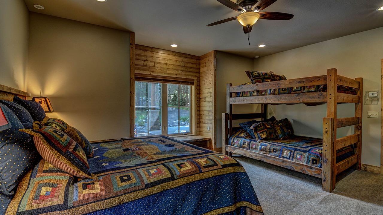 Photo of Bedroom in Eagle River