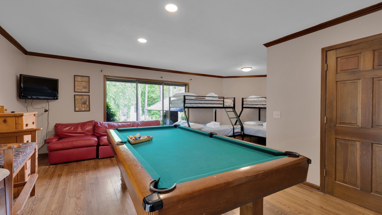 Photo of Bedroom in Palmetto Dunes