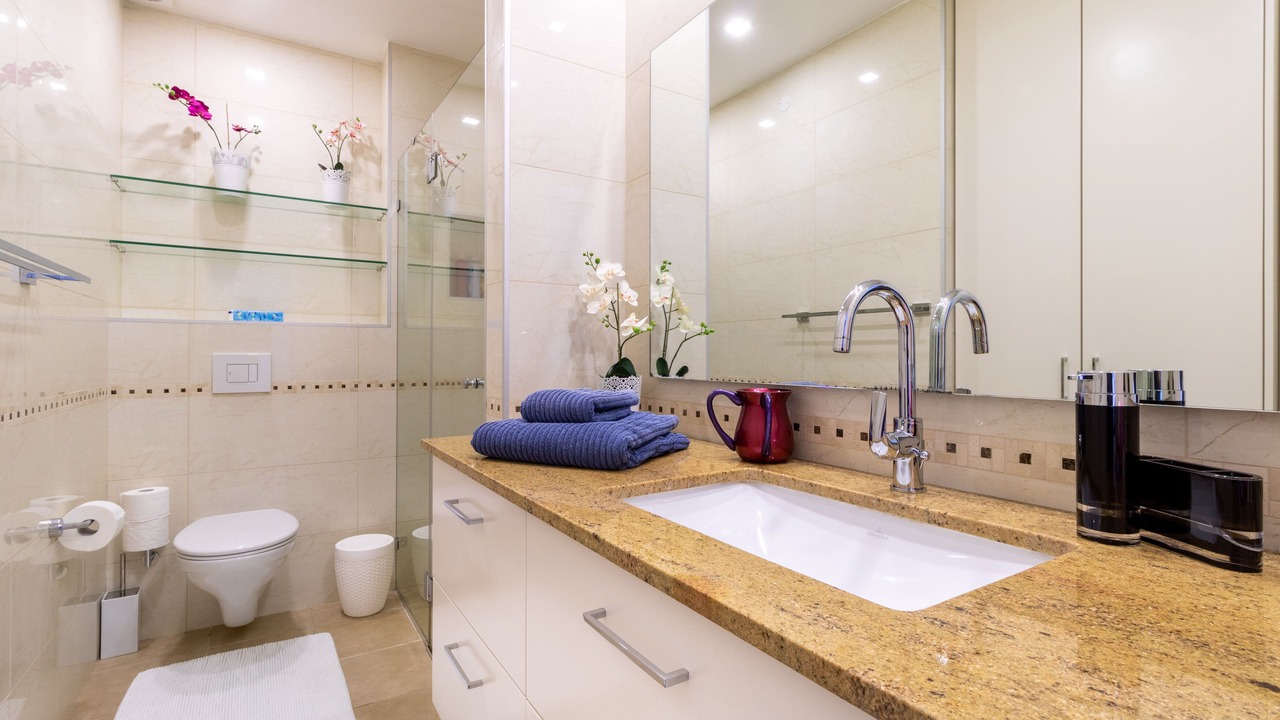 Photo of Bathroom in Jerusalem City Centre