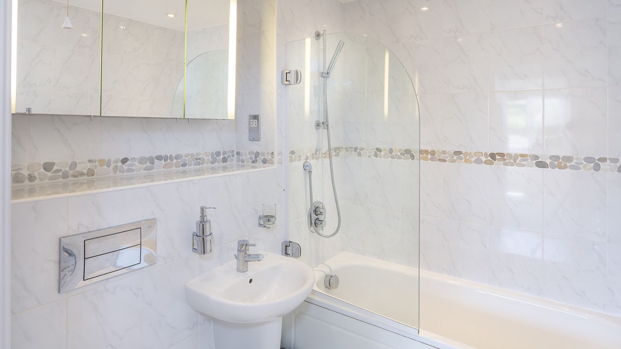 Photo of Bathroom in Burgh Island