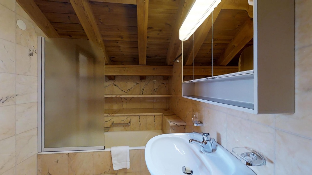 Photo of Bathroom in Silvaplana