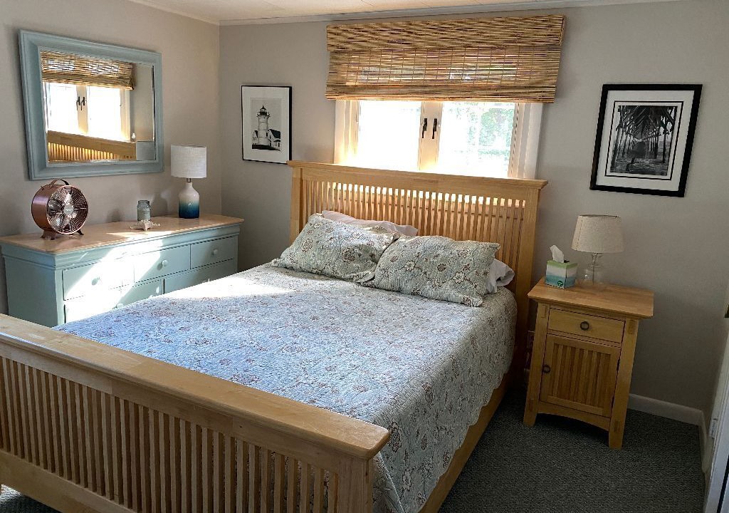 Photo of Bedroom in Popponesset