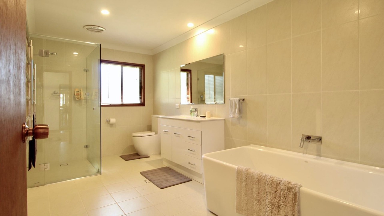 Photo of Bathroom in Huskisson