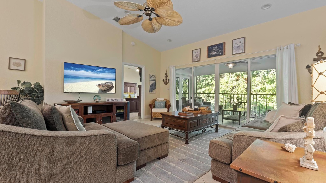 Photo of Patio Balcony in Rock Harbor