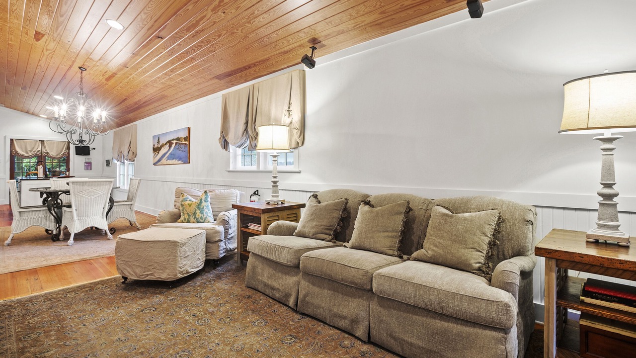 Photo of Bedroom in Biloxi