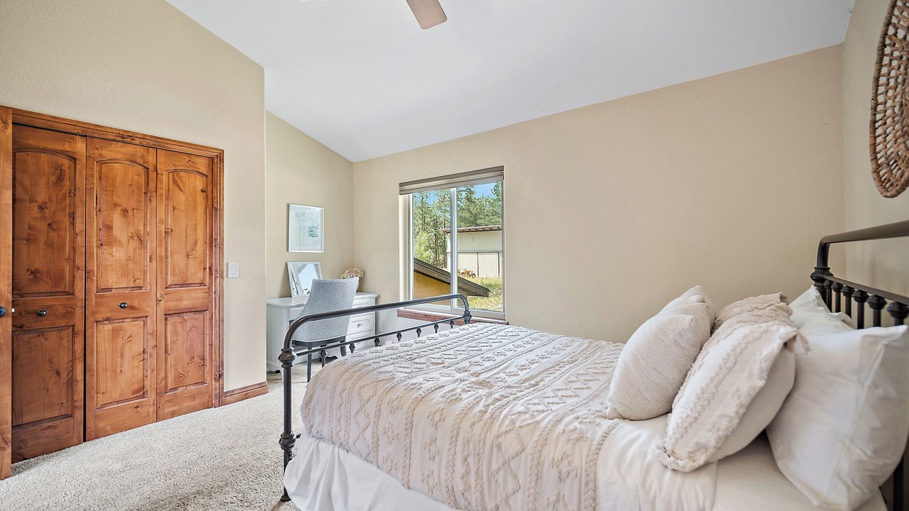 Photo of Bedroom in Colorado Springs