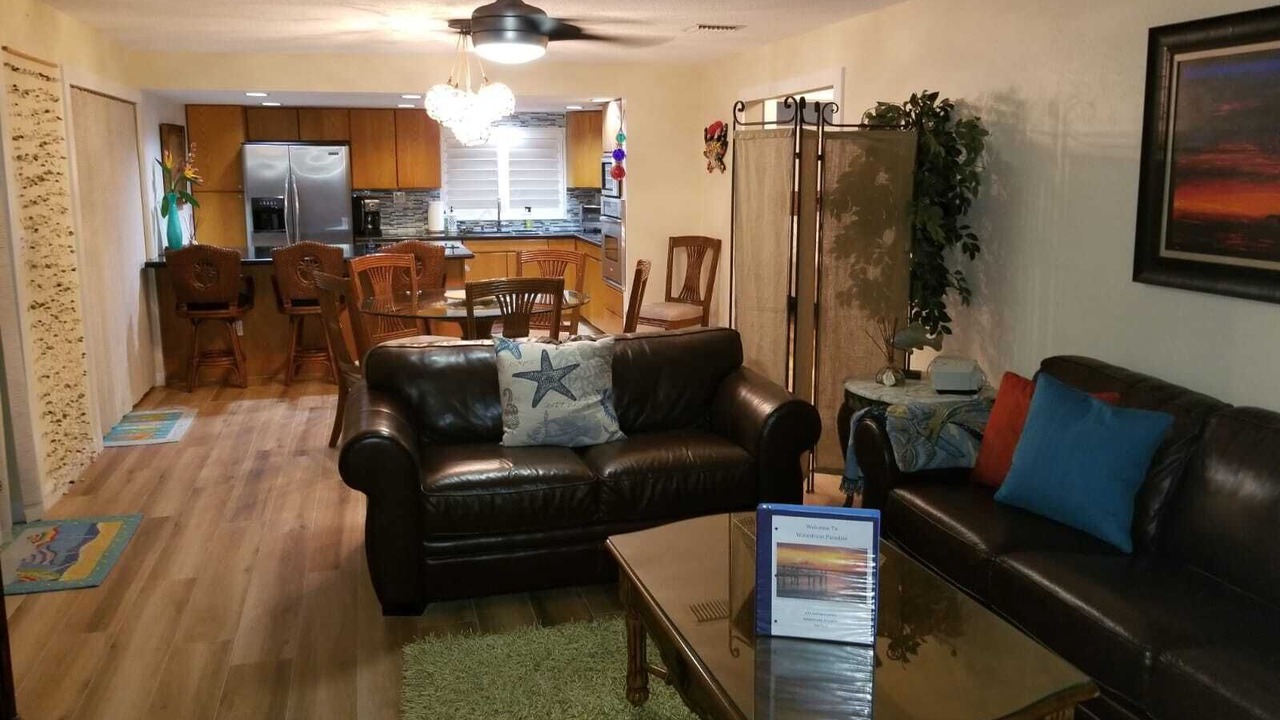 Photo of Livingroom in Islamorada