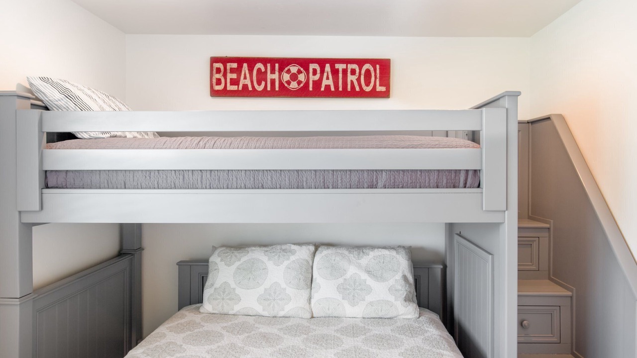 Photo of Bedroom in Santa Ana Heights