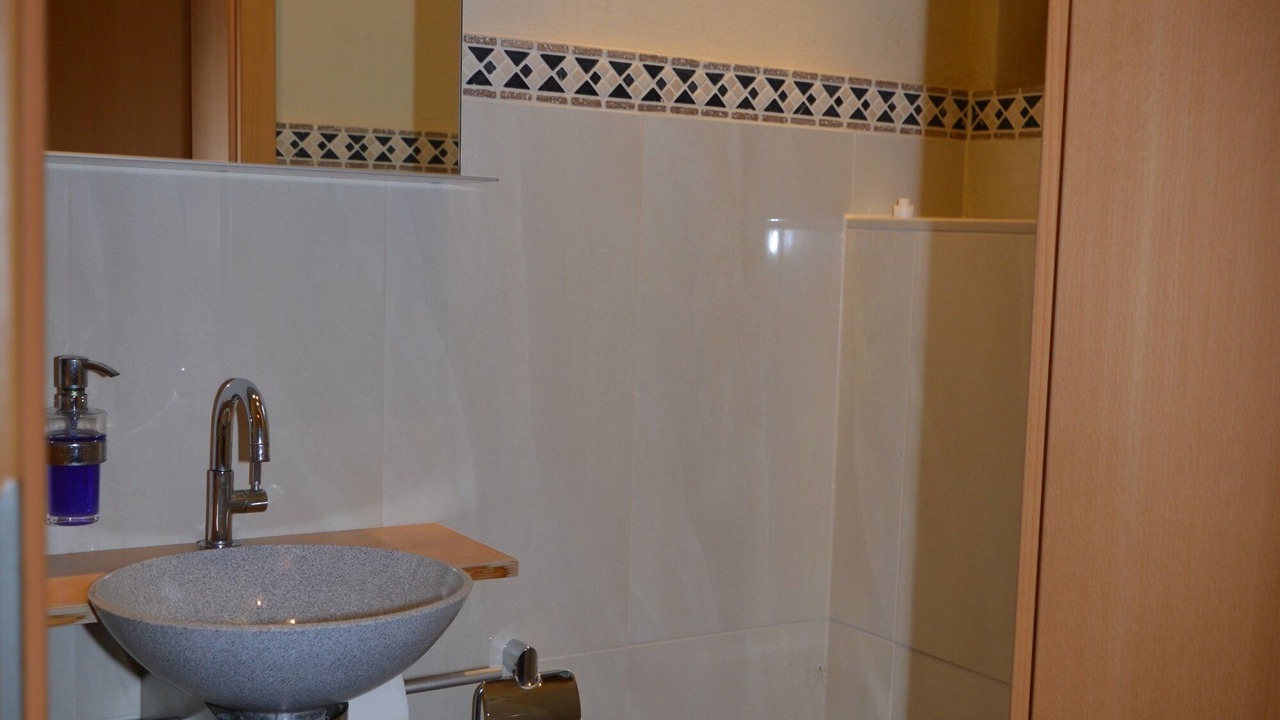 Photo of Bathroom in Rohden