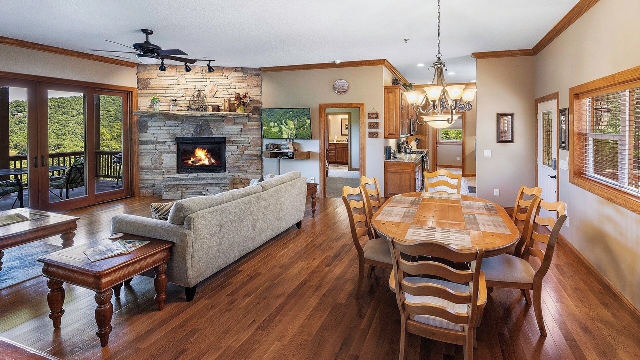 Photo of Livingroom in Whittier