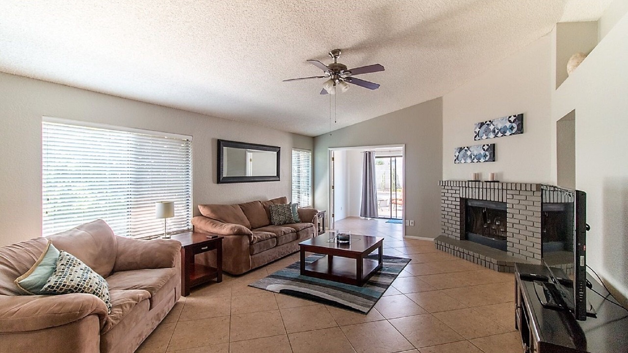 Photo of Livingroom in South Scottsdale