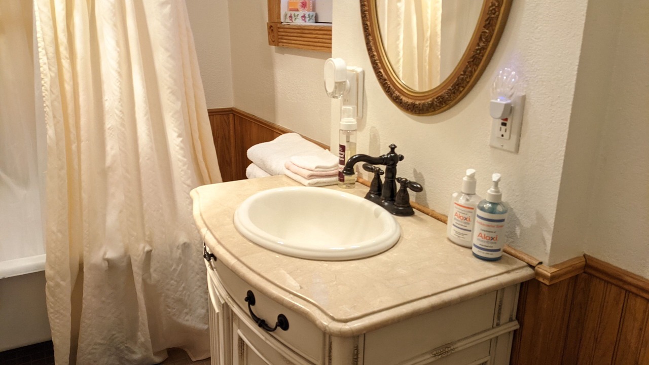 Photo of Bathroom in Central City