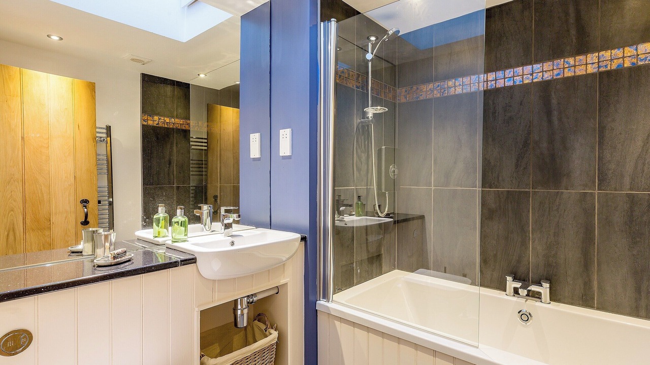 Photo of Bathroom in Balerno
