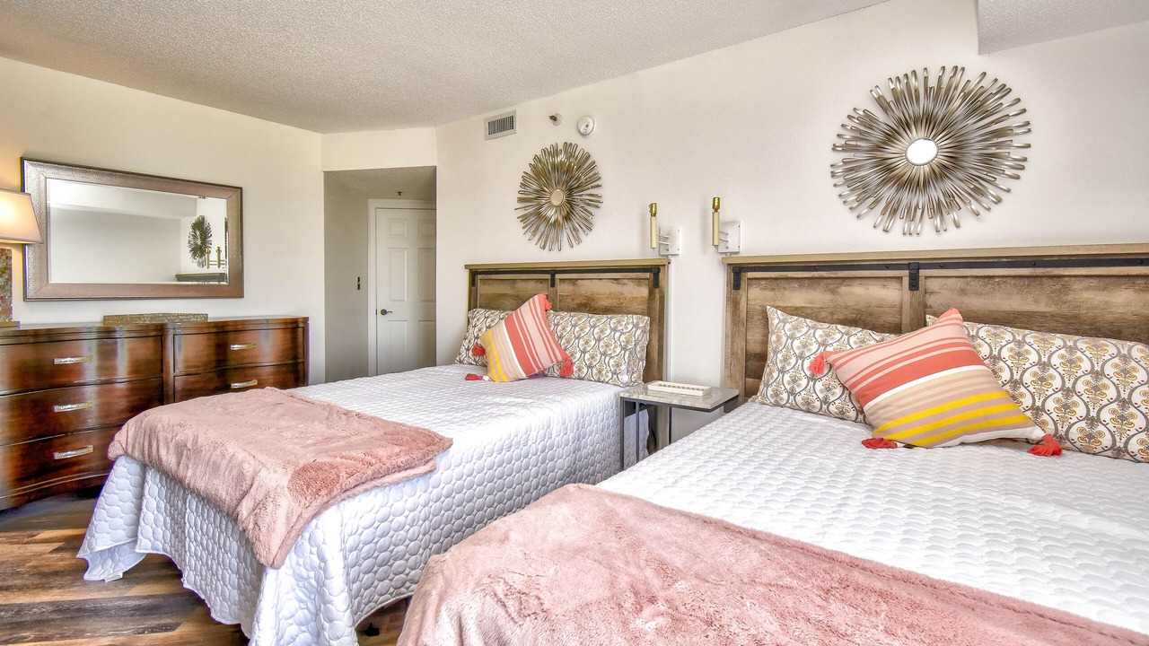 Photo of Bedroom in Arcadian Shores