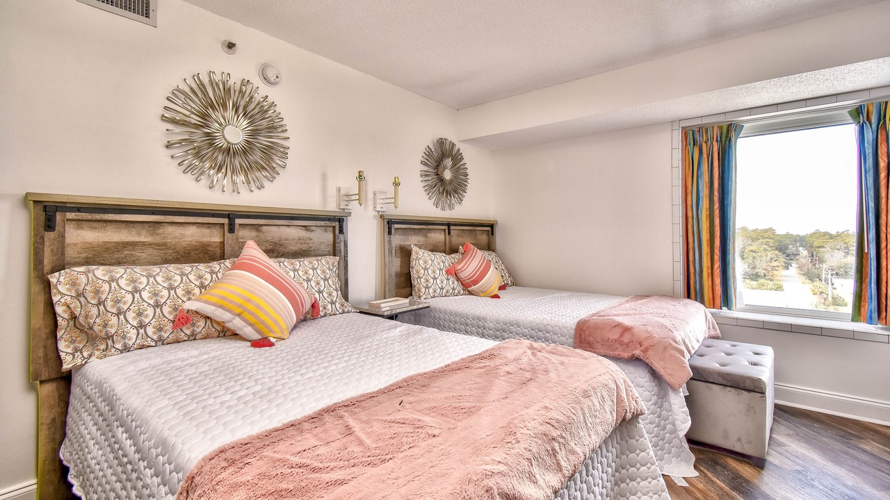 Photo of Bedroom in Arcadian Shores