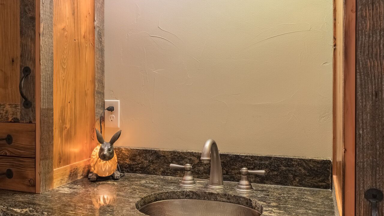 Photo of Bathroom in Emigrant