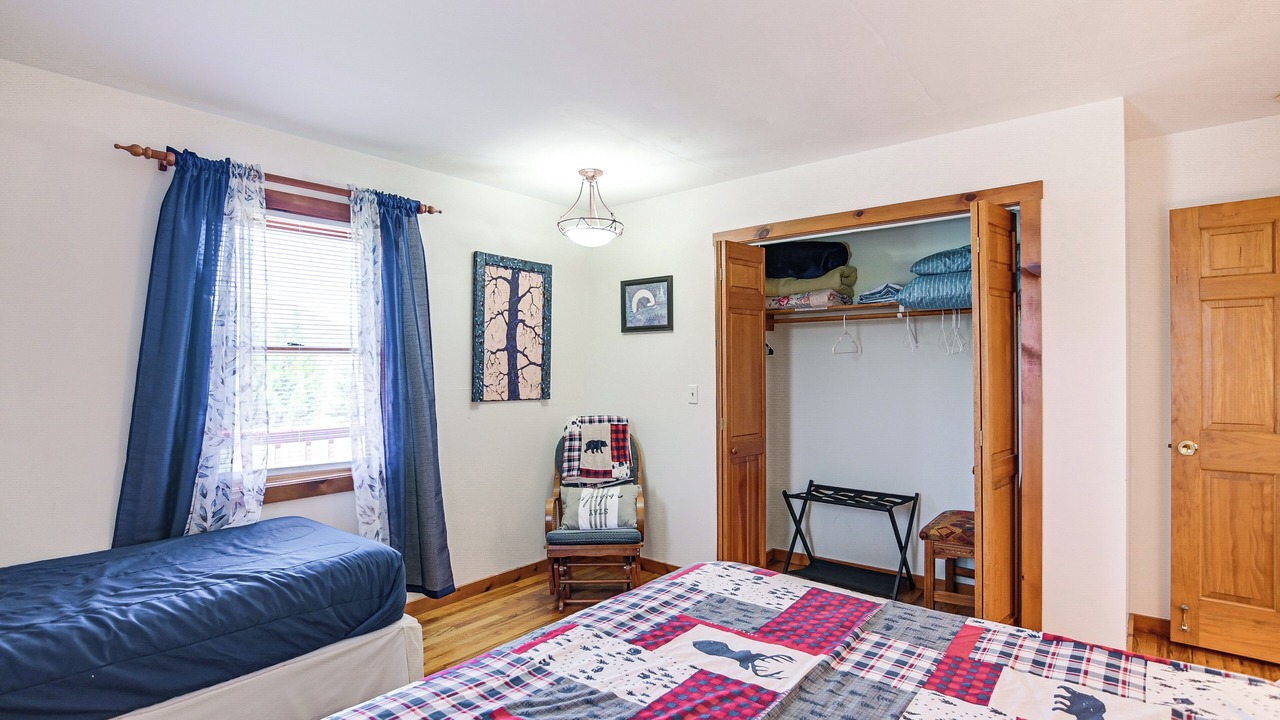 Photo of Bedroom in Mountain Base