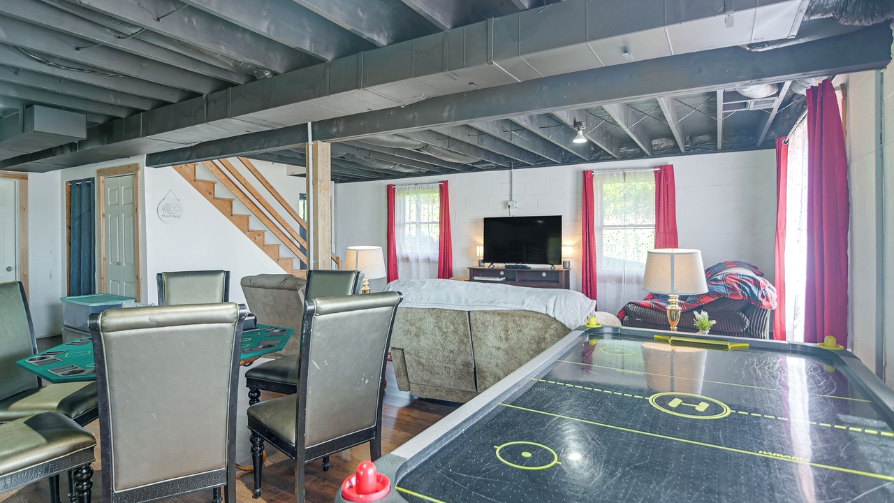 Photo of Bedroom in Mountain Base