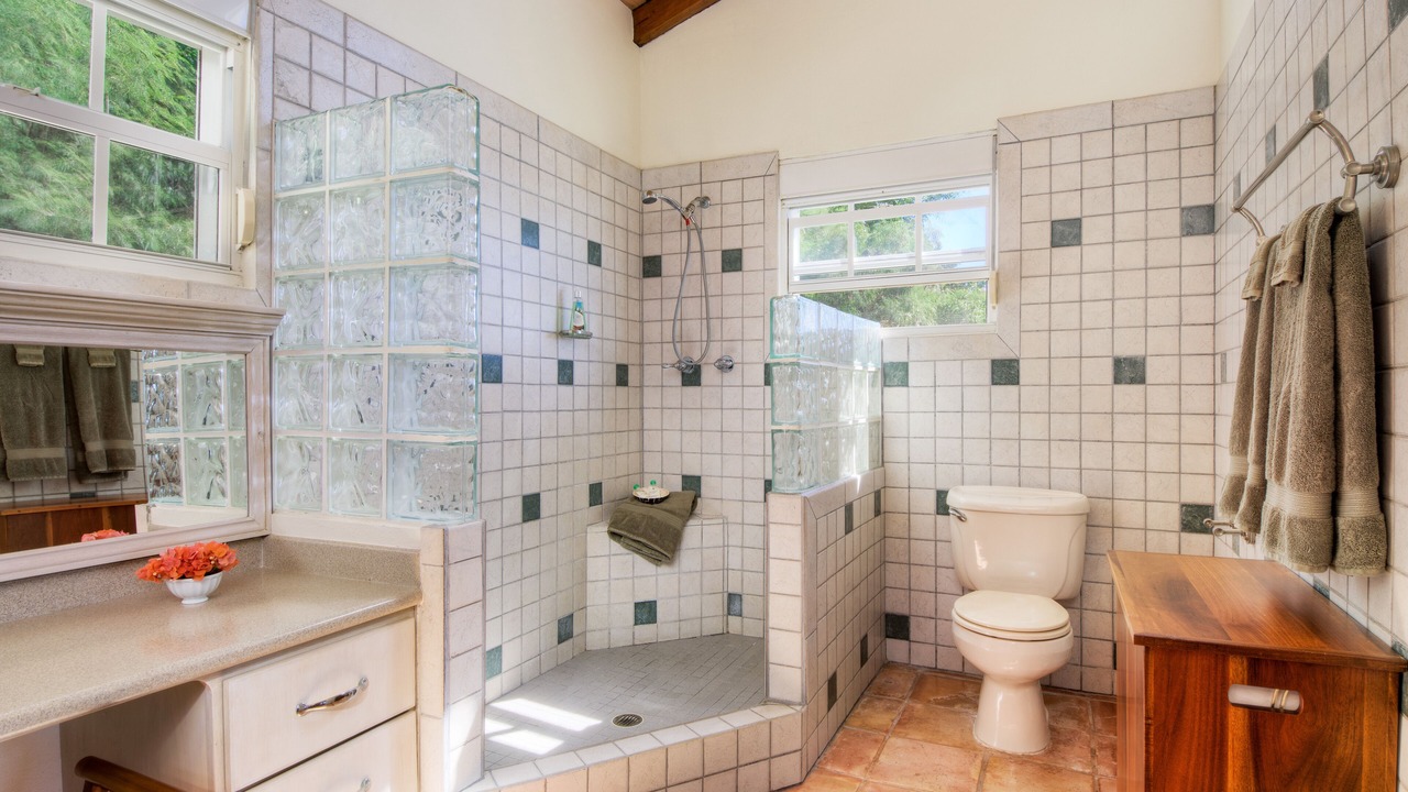 Photo of Bathroom in Towers Estate