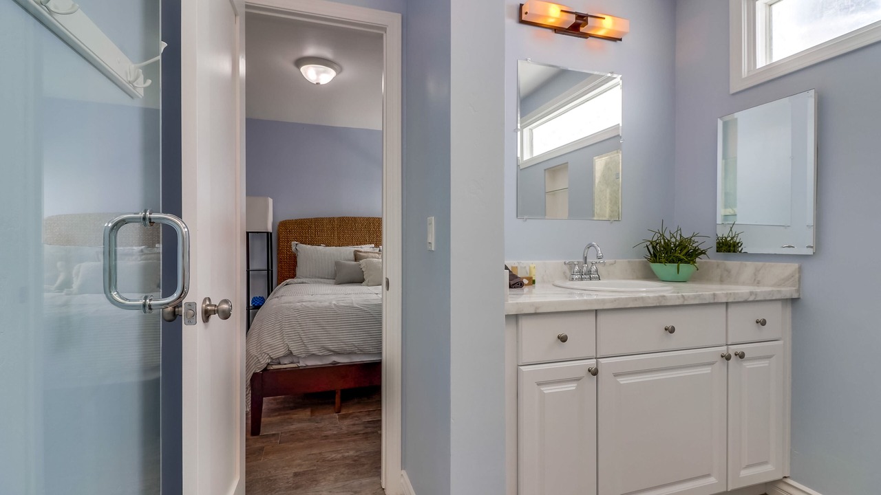 Photo of Bathroom in South Mission Beach