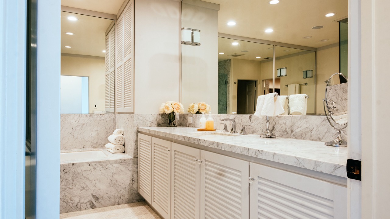 Photo of Bathroom in Corona del Mar