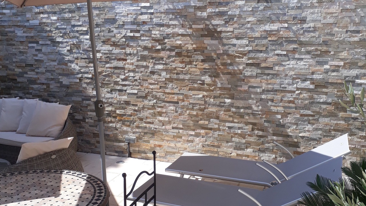Photo of Patio Balcony in Le Suquet