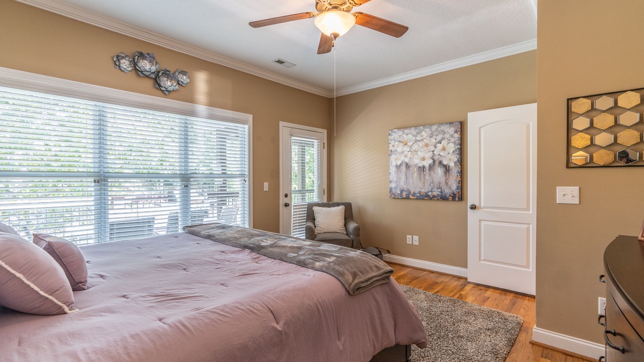 Photo of Bedroom in Seneca