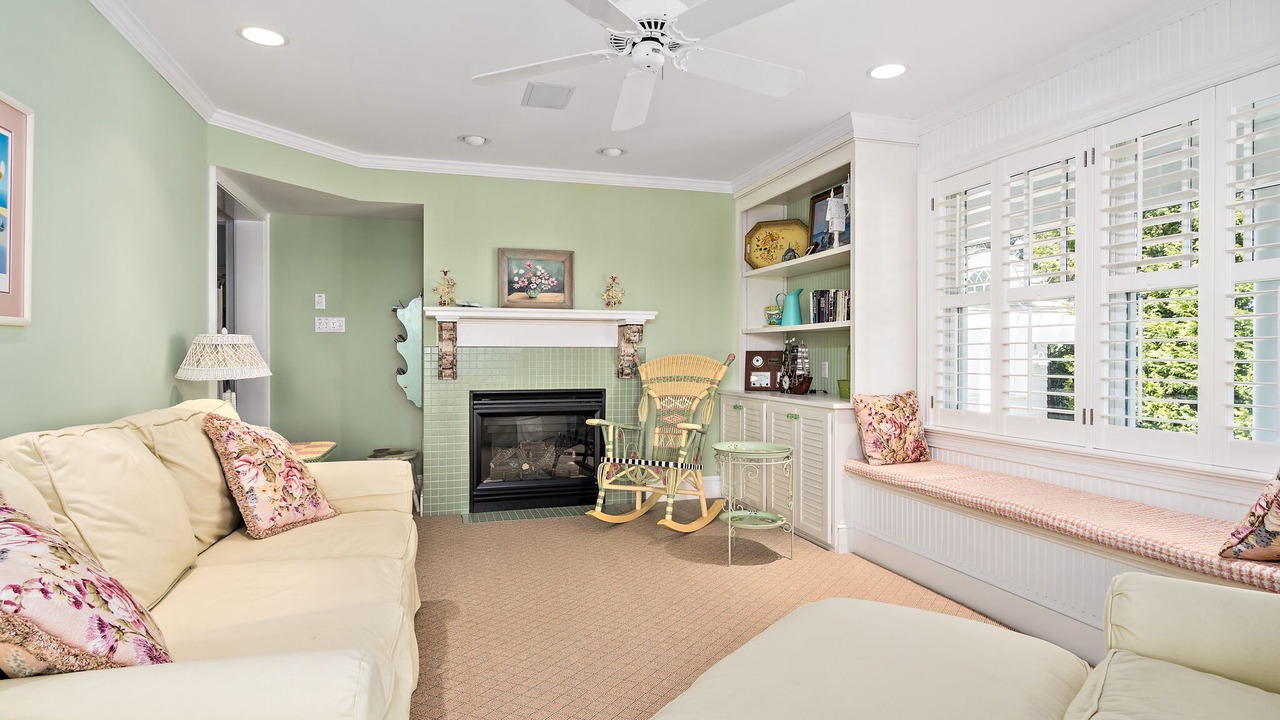 Photo of Livingroom in Avalon