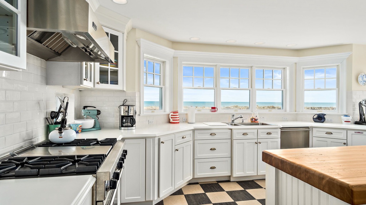 Photo of Kitchen in Avalon