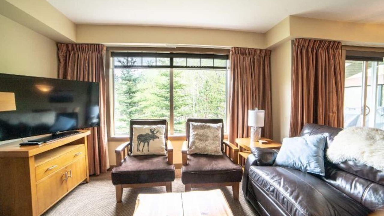 Photo of Livingroom in Dead Man's Flats
