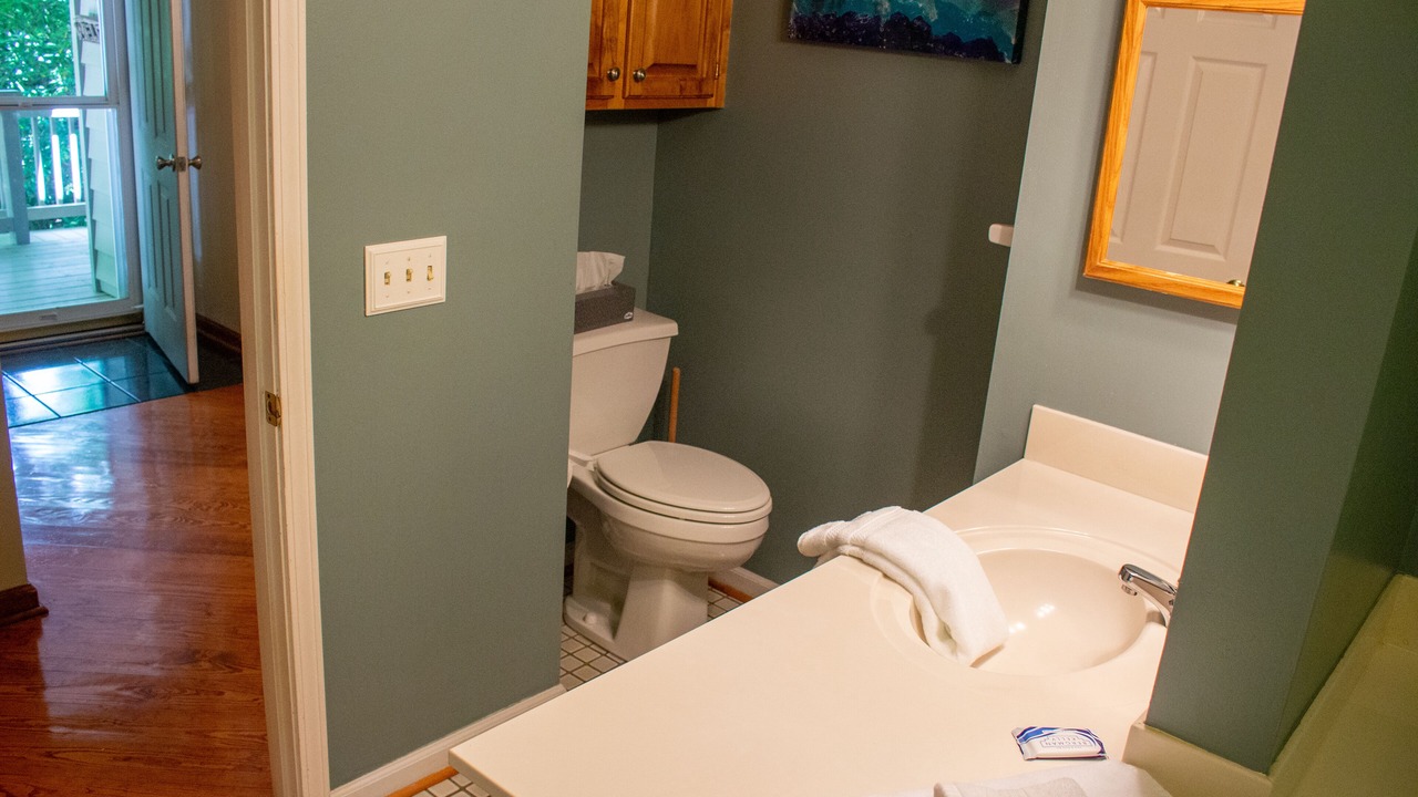 Photo of Bathroom in Cliff Ridge Colony