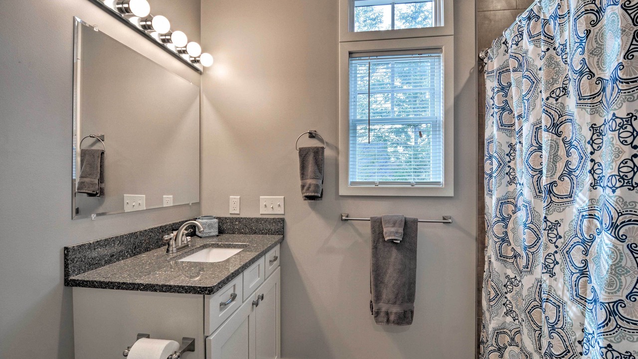 Photo of Bathroom in Cadillac