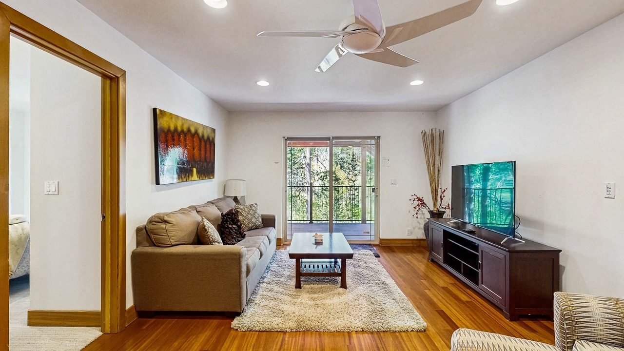Photo of Livingroom in Montgomery Estates