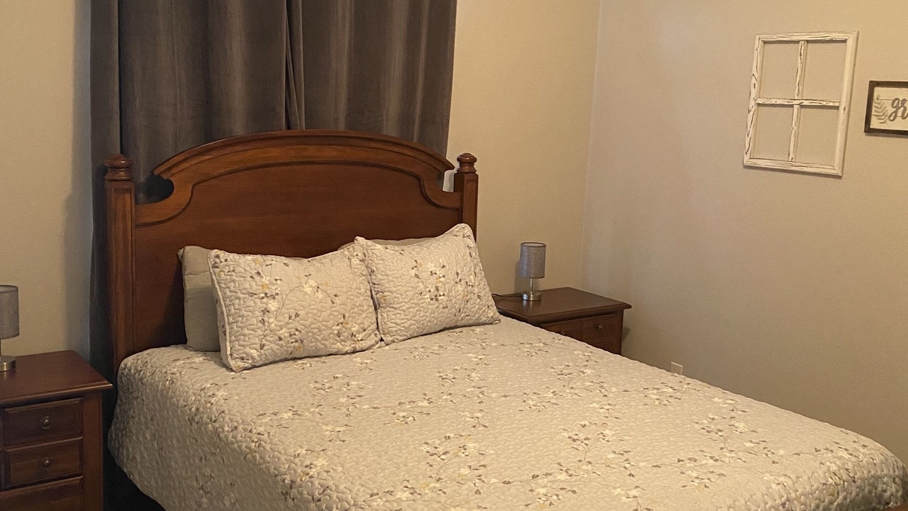 Photo of Bedroom in Lonergan