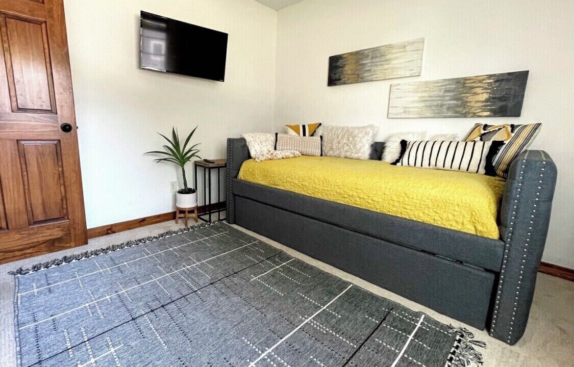 Photo of Bedroom in Arnolds Park
