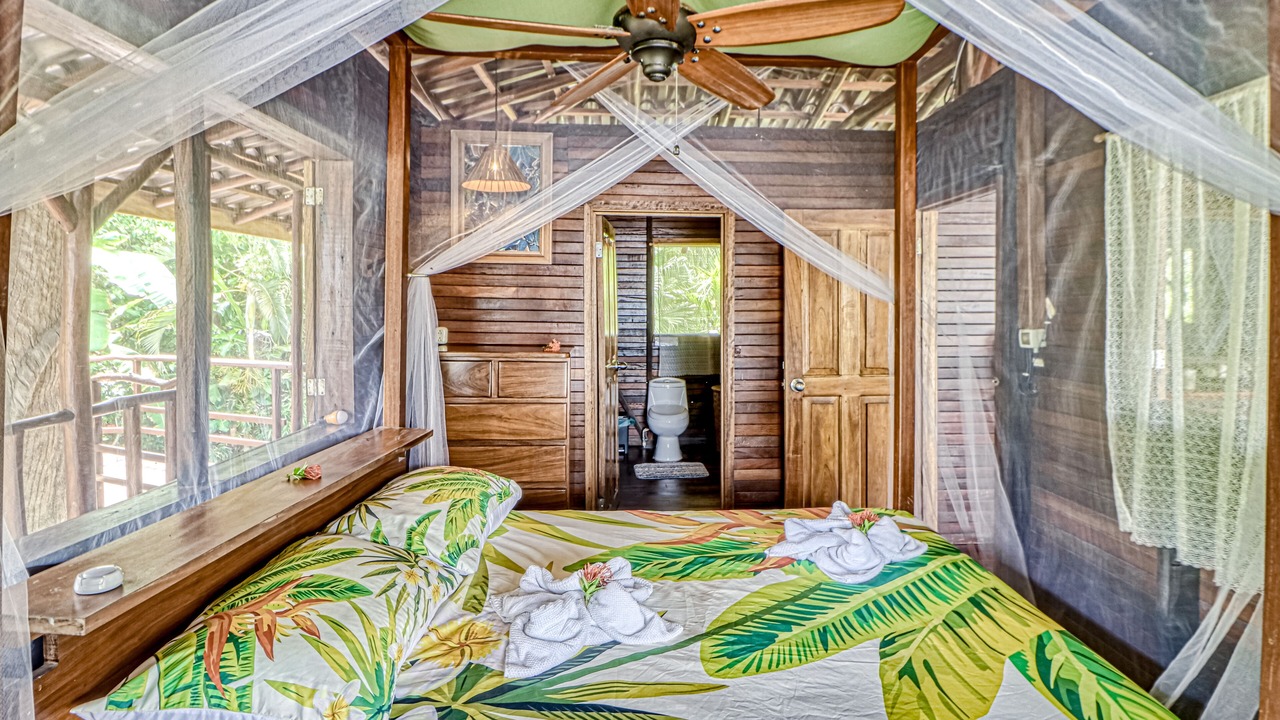 Photo of Bedroom in Cabo Matapalo