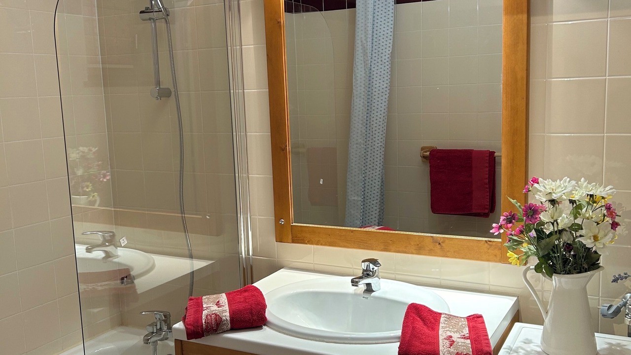 Photo of Bathroom in La Perriere