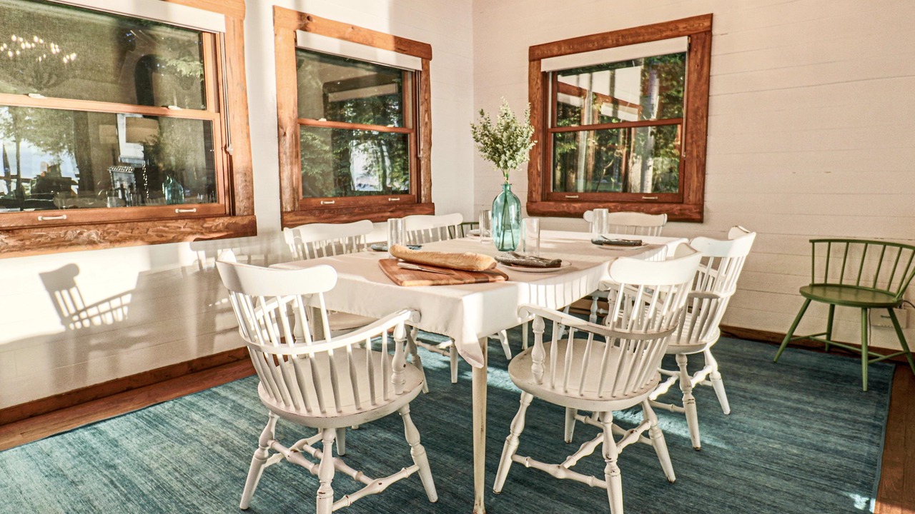 Photo of Livingroom in Northport