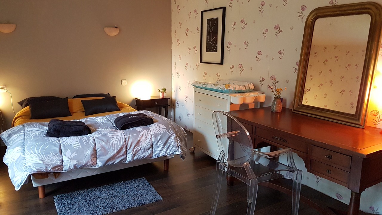 Photo of Bedroom in Mouilleron-Saint-Germain