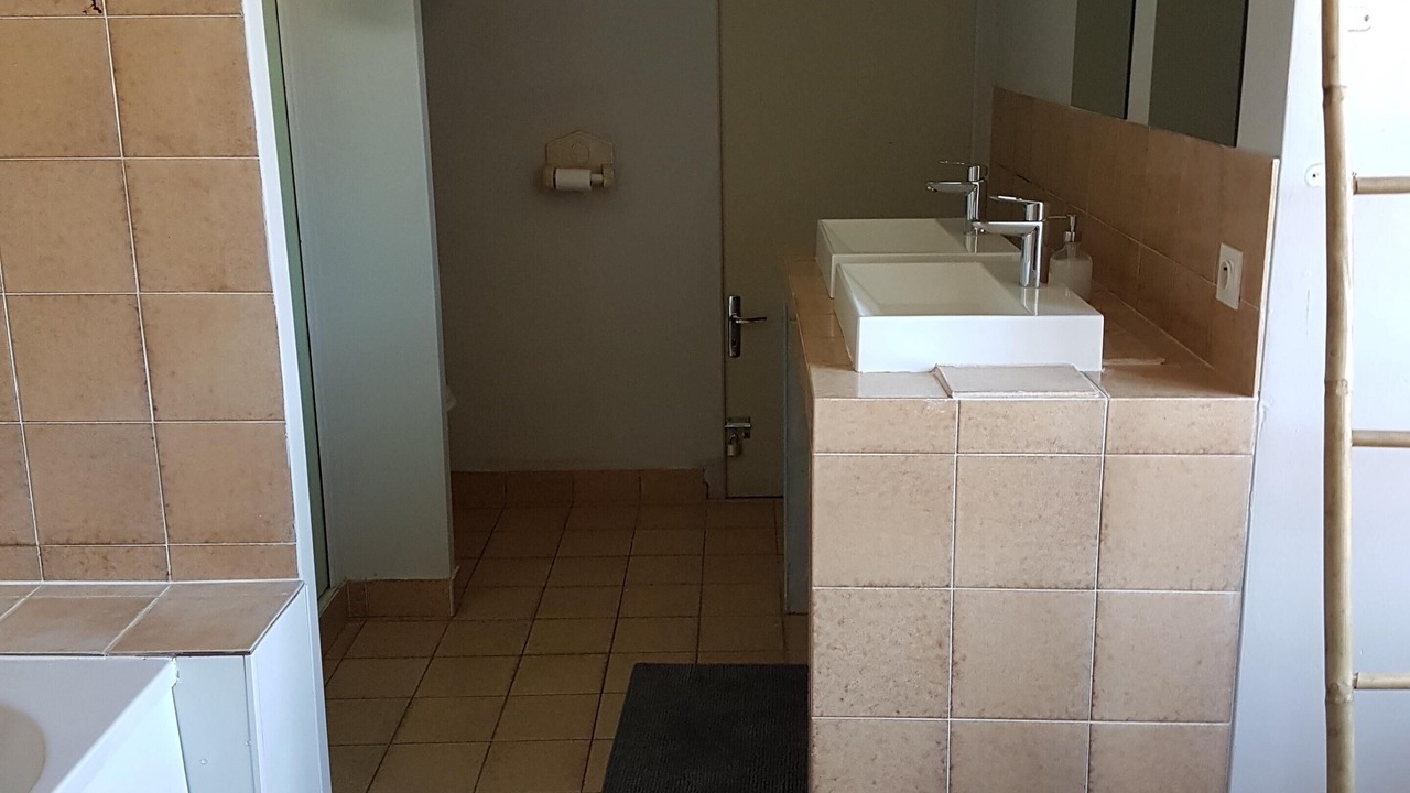 Photo of Bathroom in Mouilleron-Saint-Germain