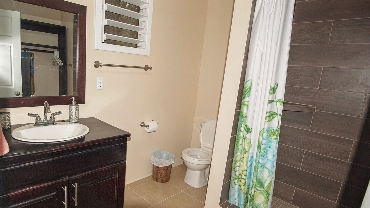 Photo of Bathroom in Antoneys Cay