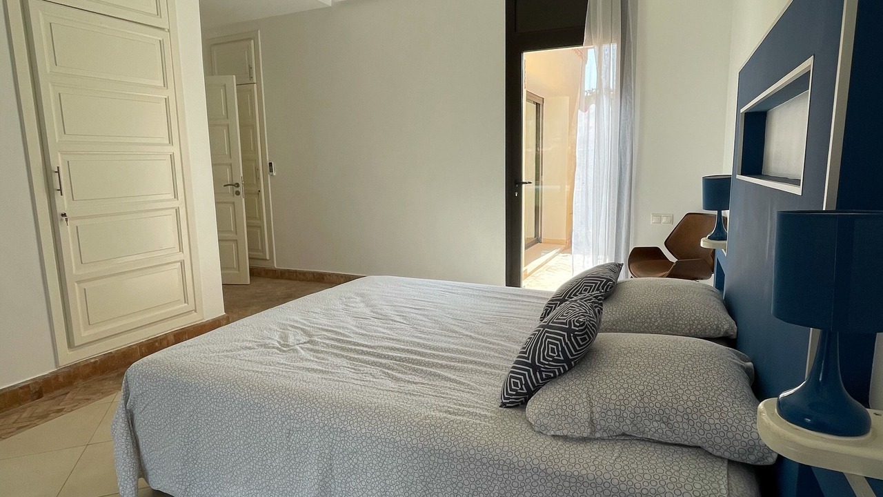 Photo of Bedroom in Issen