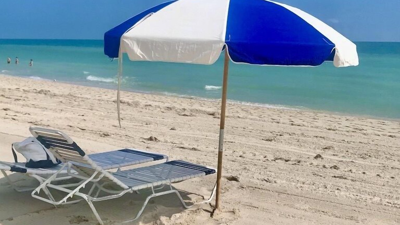 Photo of Others in Mid Beach