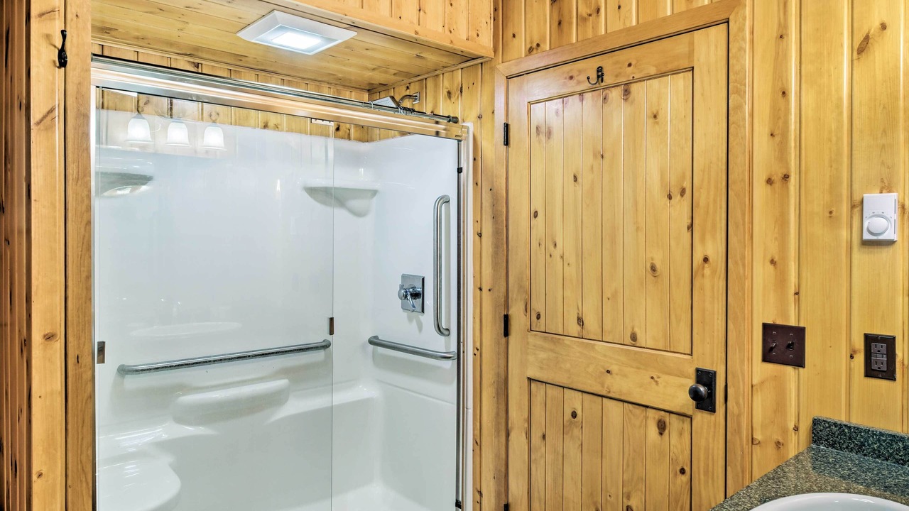 Photo of Bathroom in Park Rapids