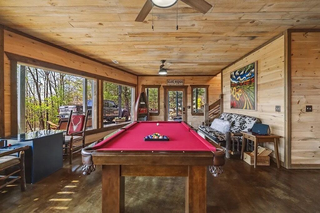 Photo of Bedroom in Cherry Log