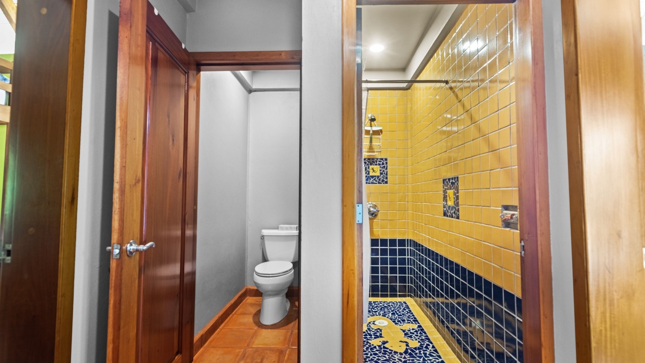 Photo of Bathroom in Caribbean Way