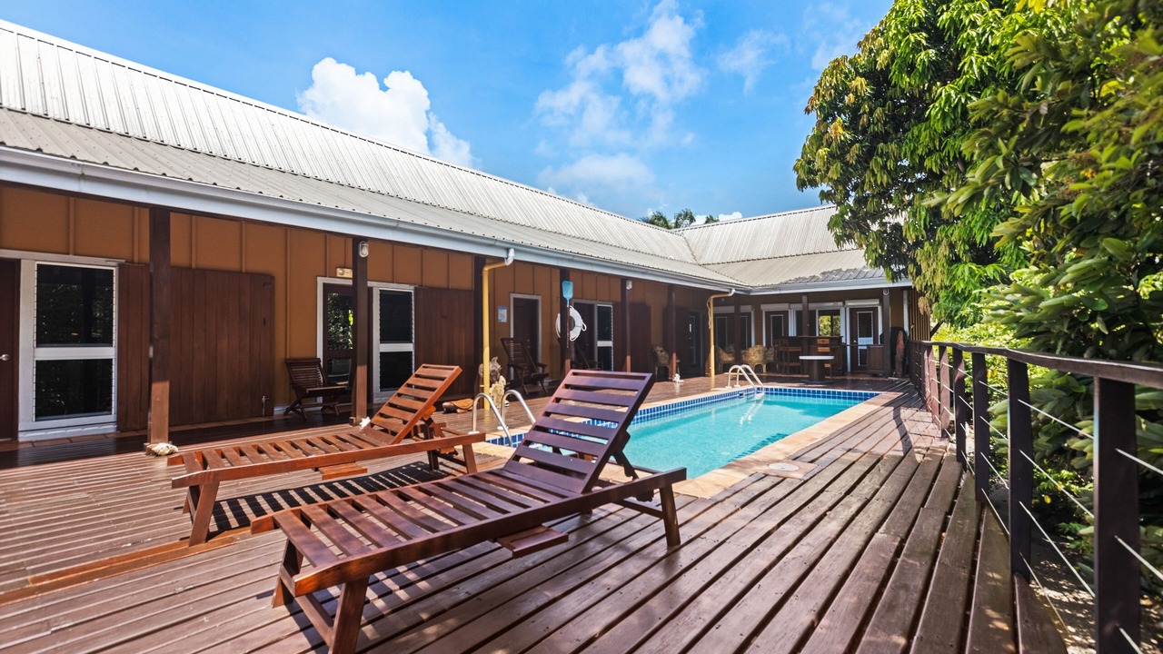 Photo of Outdoor in Caribbean Way