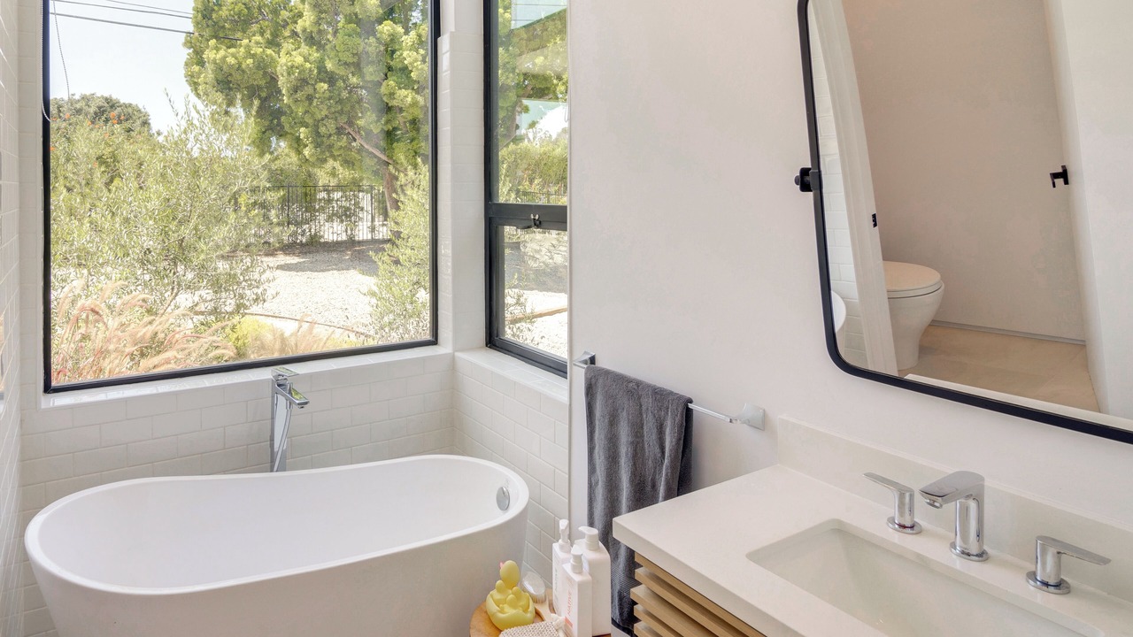 Photo of Bathroom in Central Malibu