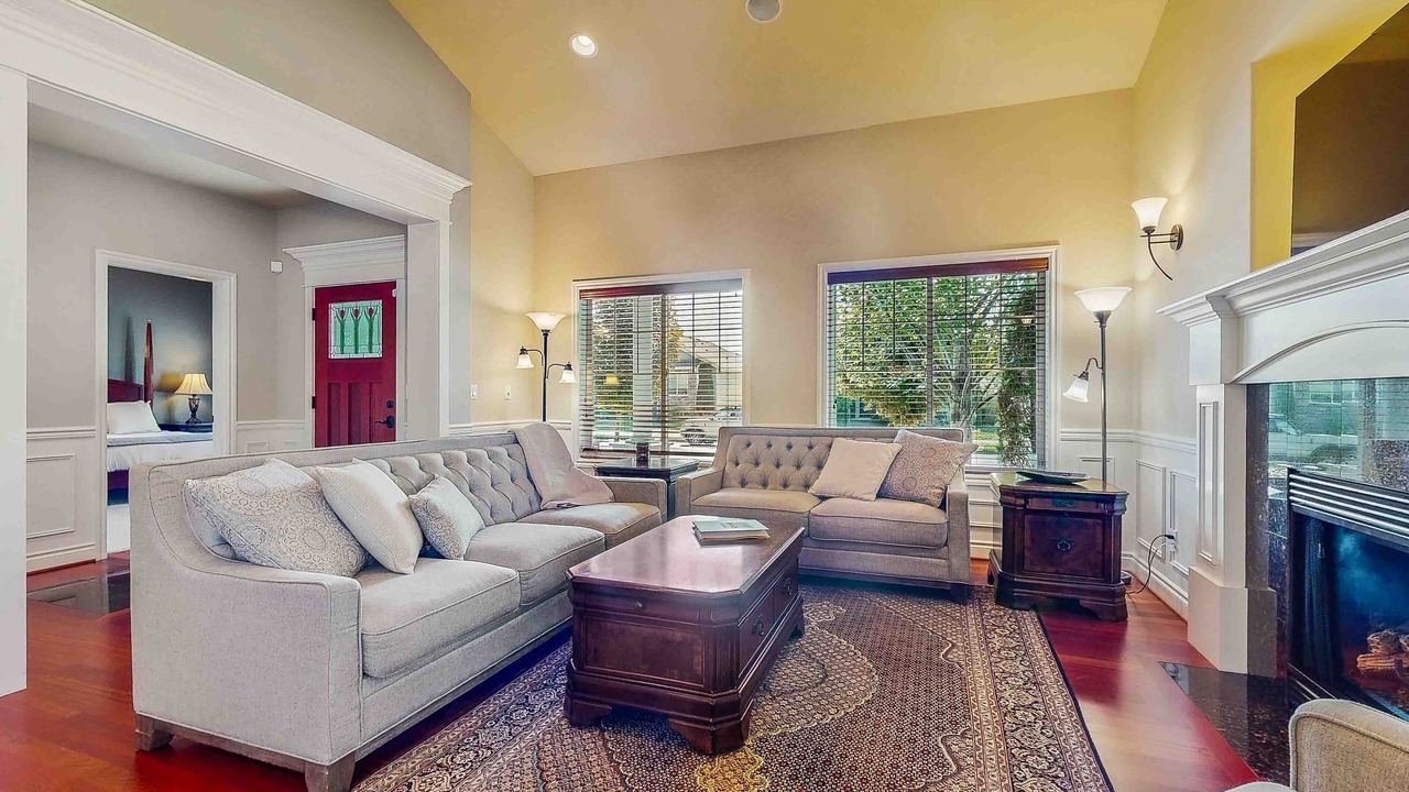 Photo of Livingroom in Enumclaw