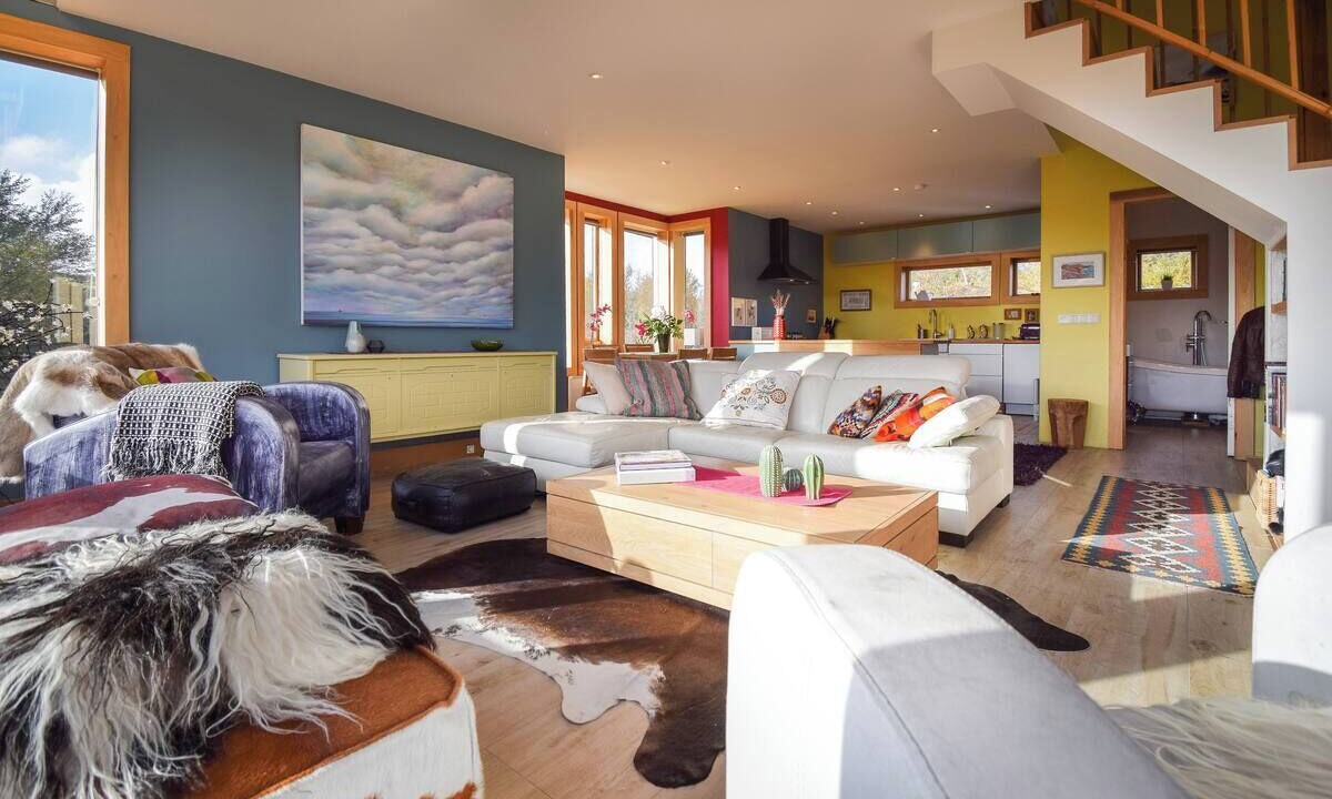 Photo of Livingroom in Capital Region